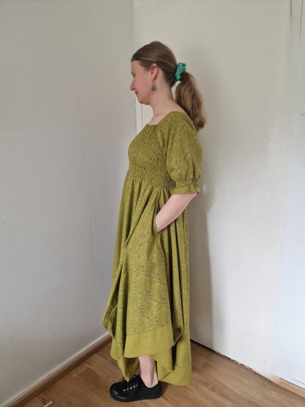 Sarala mekko