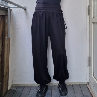 Shanti housut ilman printtiä